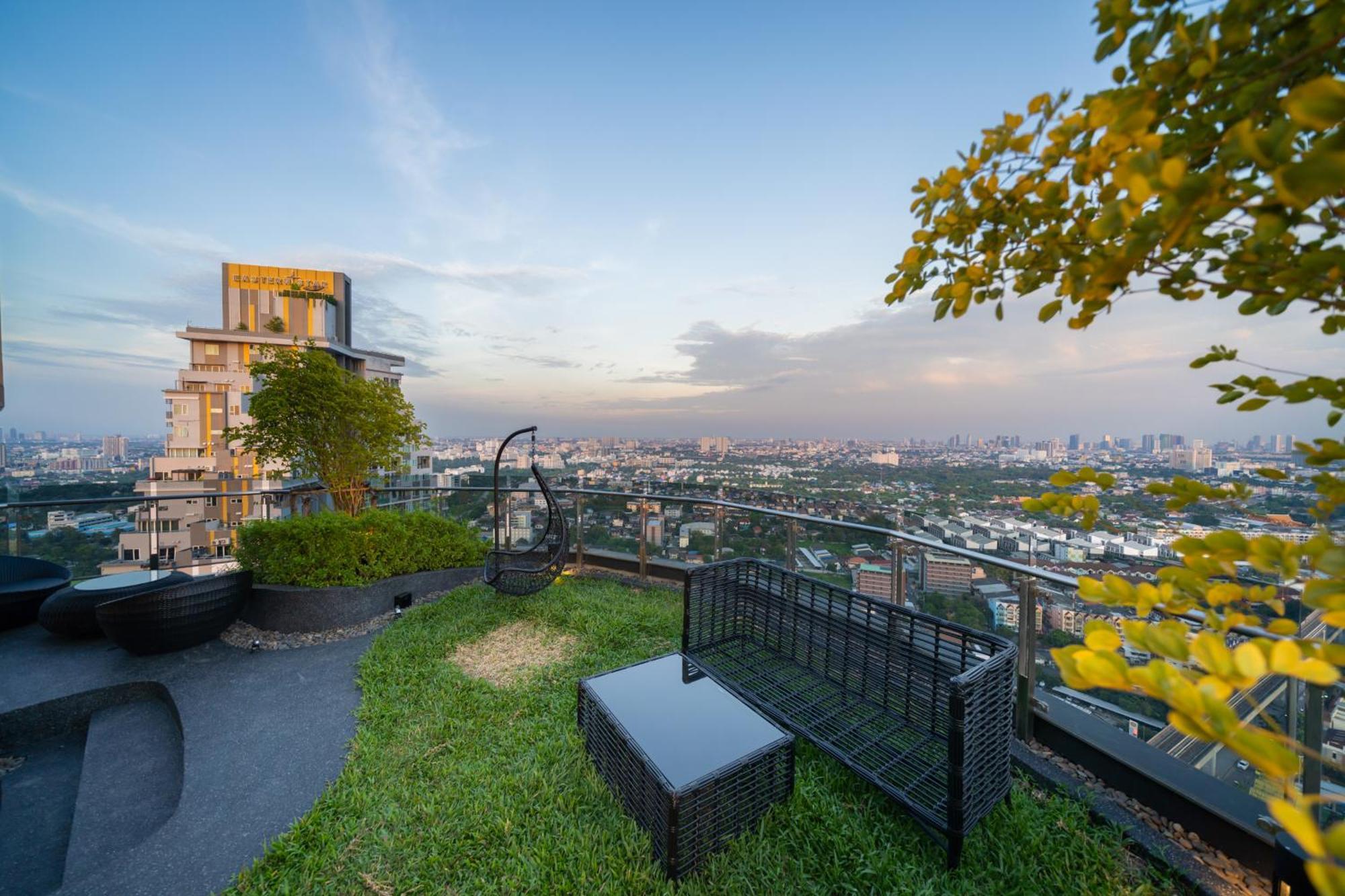 Oakwood Suites Tiwanon Bangkok Nonthaburi Esterno foto